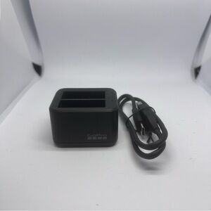 GoPro charger& USB cable (9/10/11/12)